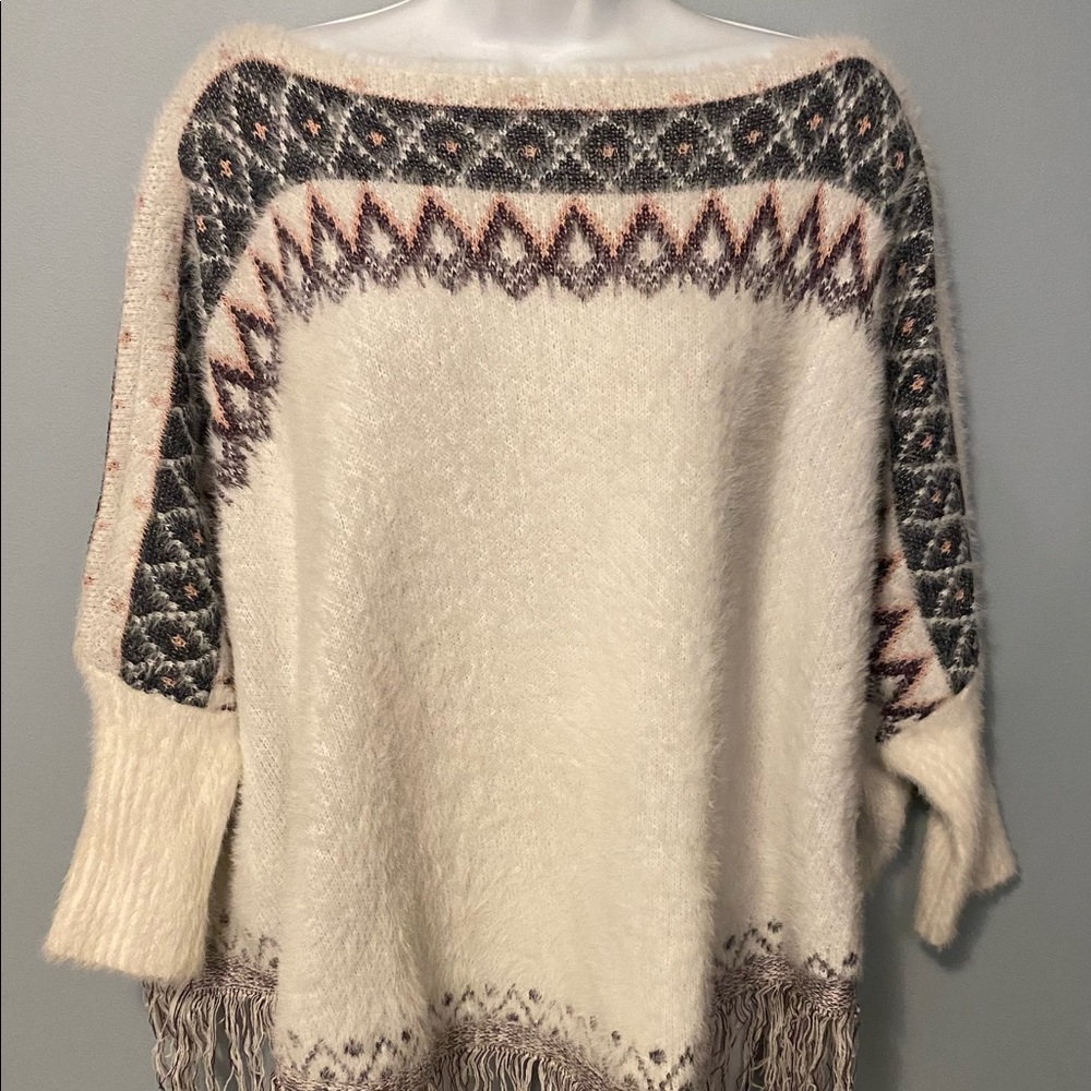 Francesca’s sweater One Size